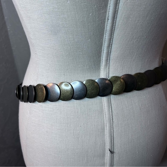 Silver gold stretch belt cosplay vintage very good condition 35” unstretched - Picture 3 of 6